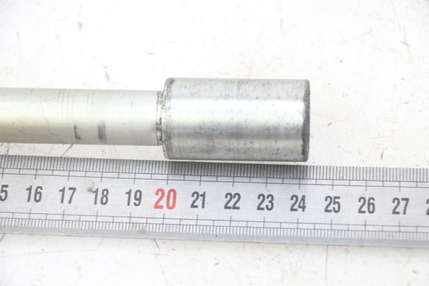 photo de EJE RUEDA DELANTERO HONDA FORZA ABS 300 (2013 - 2017) - Detalle de la pieza