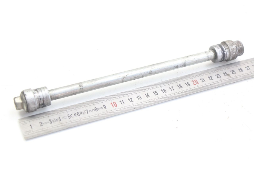 photo de EJE DE LA RUEDA DELANTERA HONDA FORZA 125 (2015 - 2016) - Detalle de la pieza