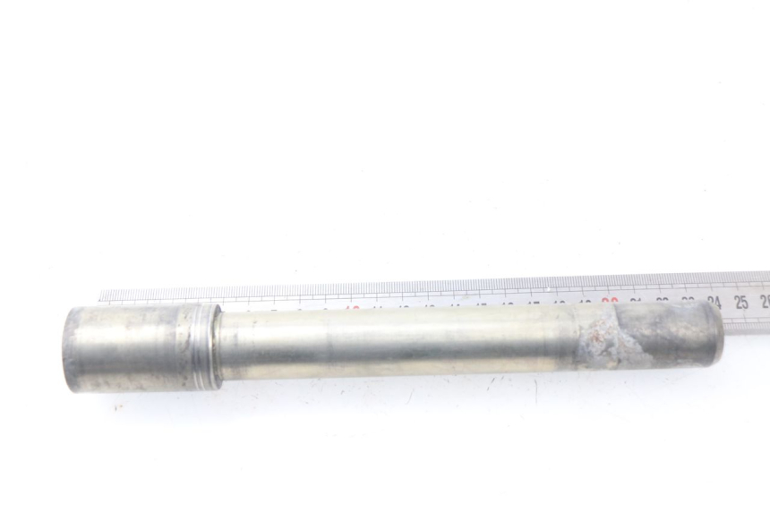 photo de EJE RUEDA DELANTERO SUZUKI GSX-R GSXR 600 (2008 - 2010) - Zoom estado de uso