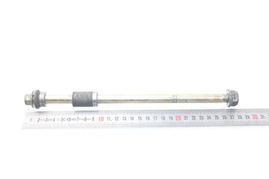 photo de EJE RUEDA DELANTERO SYM GTS EVO 125 (2009 - 2013) - Otra perspectiva