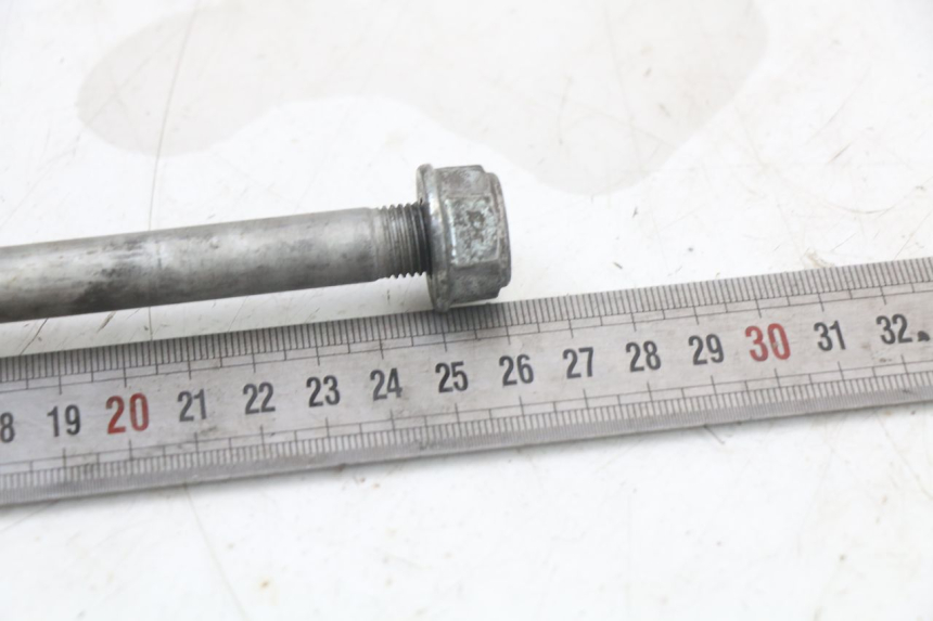 photo de EJE RUEDA DELANTERO HONDA NES AROBASE 125 (2000 - 2003) - Otra perspectiva