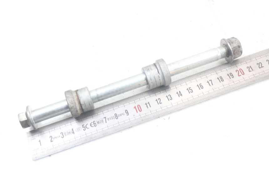 photo de EJE RUEDA DELANTERO HONDA PCX (JF28) 125 (2009 - 2011) - Zoom estado de uso