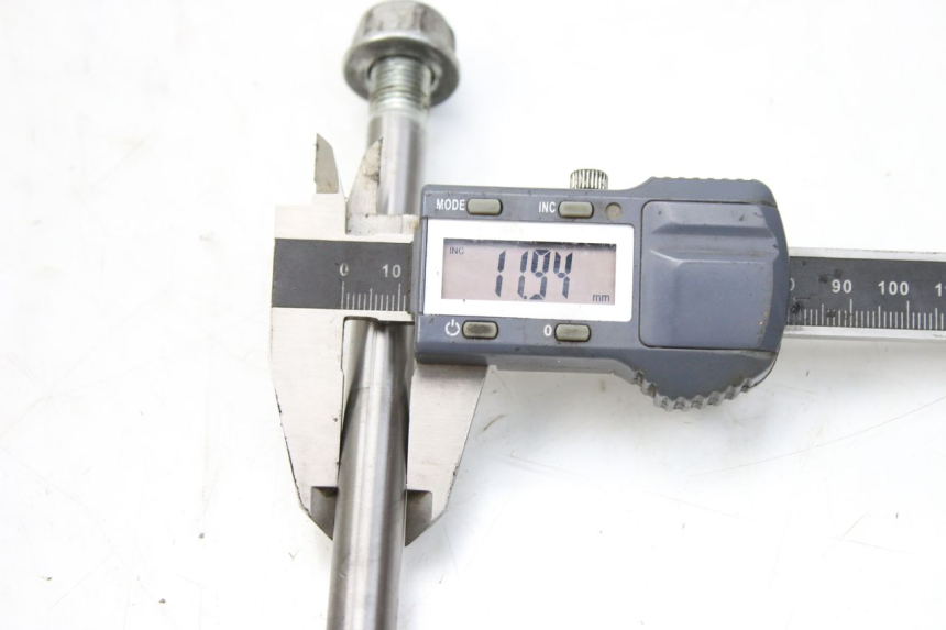 photo de EJE DE LA RUEDA DELANTERA SYM HUSKY 125 (1999 - 2005) - Vista general del producto