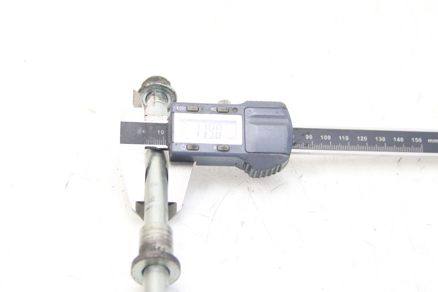 photo de EJE DE LA RUEDA DELANTERA YAMAHA HW XENTER 125 (2011 - 2017) - Detalle de la pieza