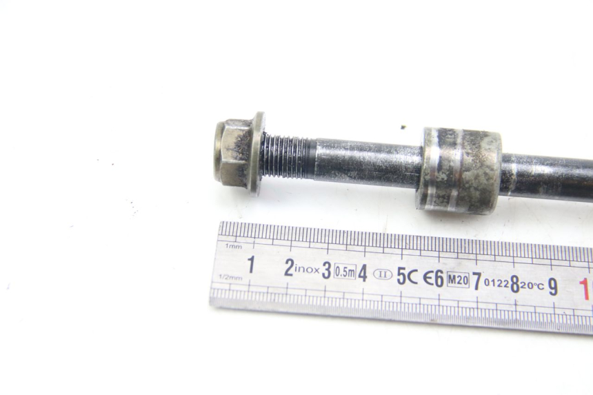 photo de EJE DE LA RUEDA DELANTERA REVATTO IMPERATOR 125 (2007 - 2015) - Zoom estado de uso