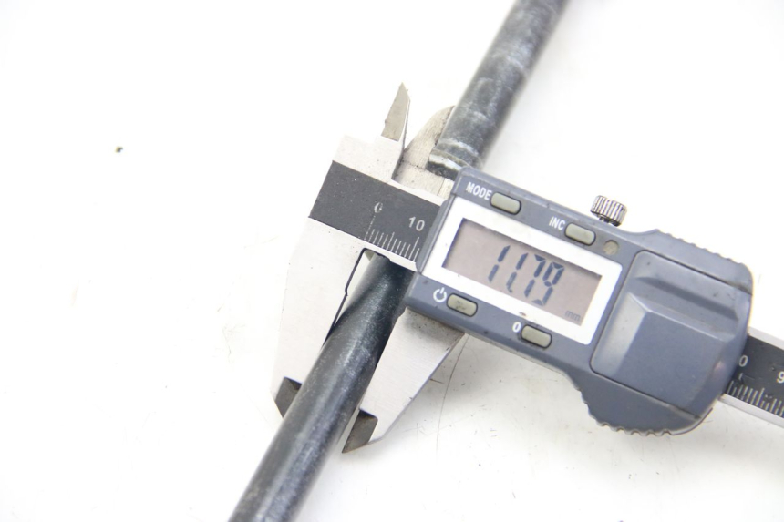 photo de EJE DE LA RUEDA DELANTERA REVATTO IMPERATOR 125 (2007 - 2015) - Vista general del producto