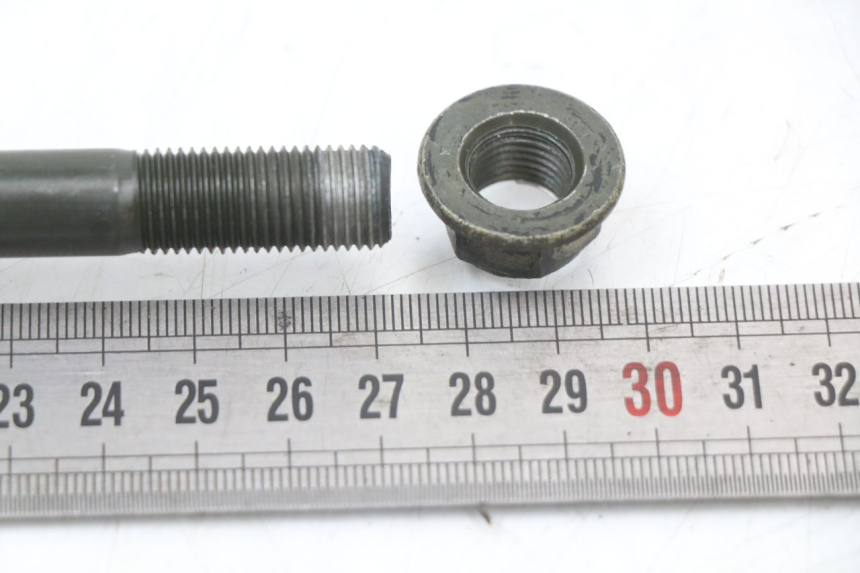 photo de EJE DE LA RUEDA DELANTERA SYM JET 14 4T 50 (2018 - 2022) - Otra perspectiva