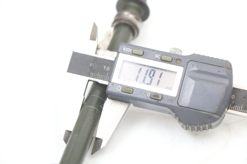 photo de EJE DE LA RUEDA DELANTERA SYM JET 14 4T 50 (2018 - 2022) - Primer plano técnico