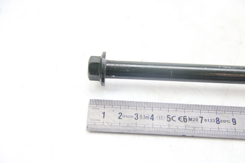 photo de EJE DE LA RUEDA DELANTERA SYM JET 4 4T 50 (2018 - 2021) - Primer plano técnico