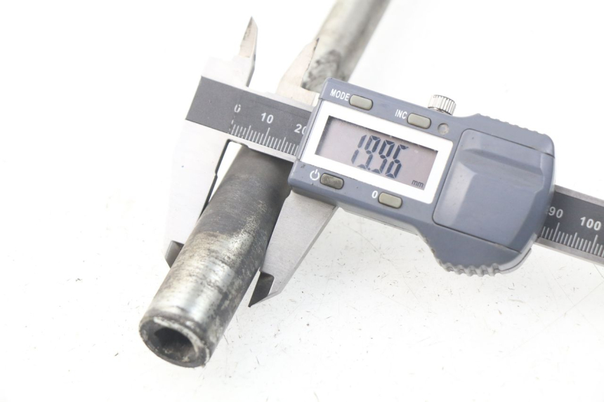 photo de EJE RUEDA DELANTERO SYM JOYMAX 250 (2013 - 2017) - Otra perspectiva