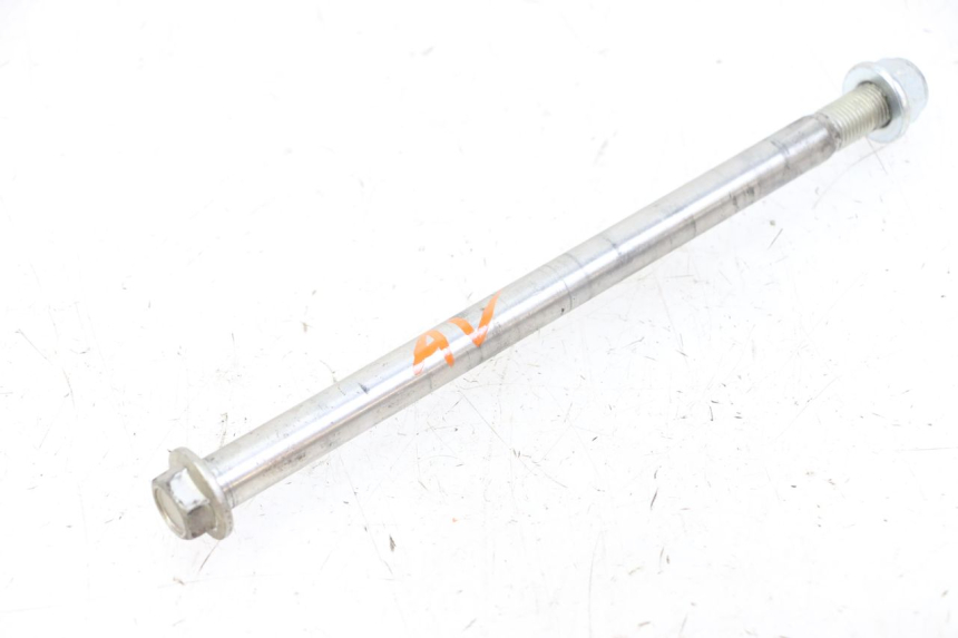 photo de EJE RUEDA DELANTERO KEEWAY K-LIGHT KLIGHT 125 (2018 - 2025) - Primer plano técnico