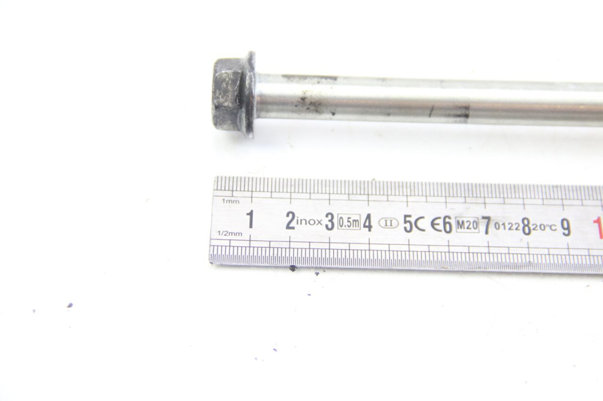 photo de EJE DE LA RUEDA DELANTERA PEUGEOT KISBEE 4T 50 (2010 - 2017) - Primer plano técnico