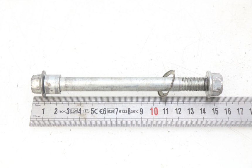 photo de EJE RUEDA DELANTERO POCKET BIKE KXD 50 - Primer plano técnico