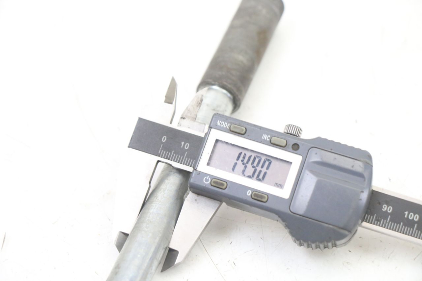 photo de EJE RUEDA DELANTERO KYMCO DINK STREET 125 (2009 - 2014) - Vista general del producto