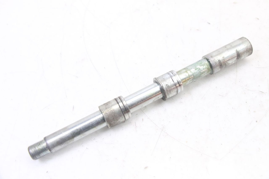 photo de EJE RUEDA DELANTERO KYMCO XCITING 500 (2007 - 2010) - Detalle de la pieza