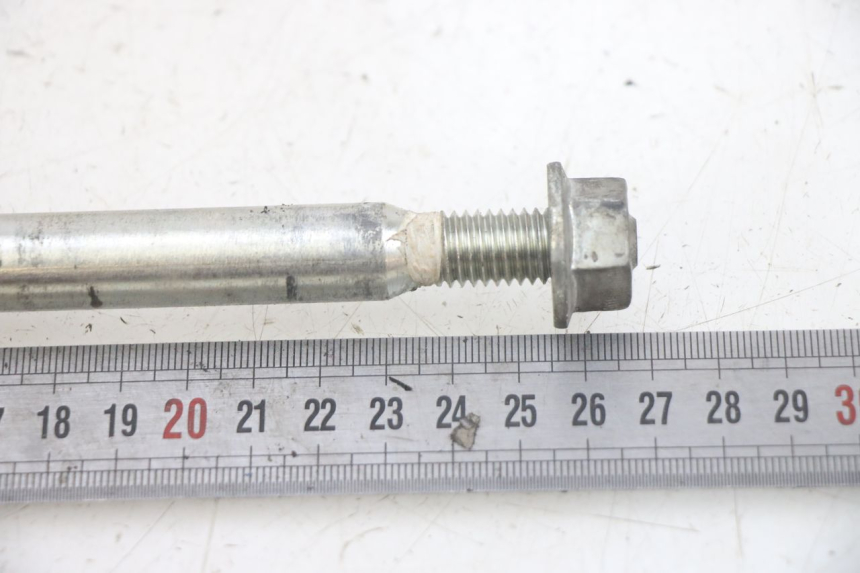 photo de EJE DE LA RUEDA DELANTERA PIAGGIO MEDLEY 125 (2016 - 2023) - Zoom estado de uso