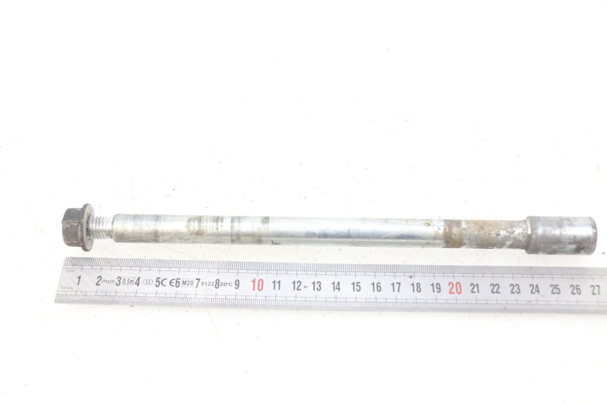 photo de EJE DE LA RUEDA DELANTERA GILERA NEXUS 125 (2009 - 2013) - Otra perspectiva