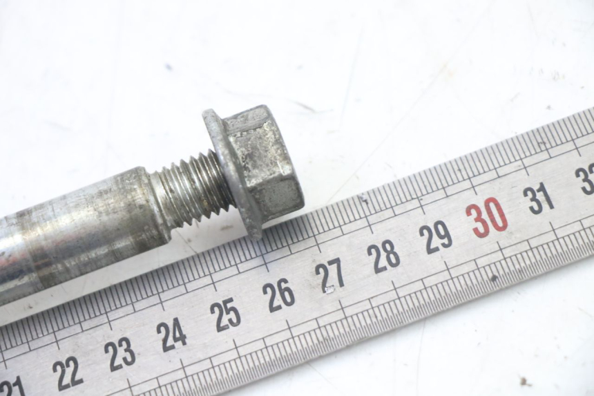 photo de EJE DE LA RUEDA DELANTERA GILERA NEXUS 125 (2009 - 2013) - Otra perspectiva