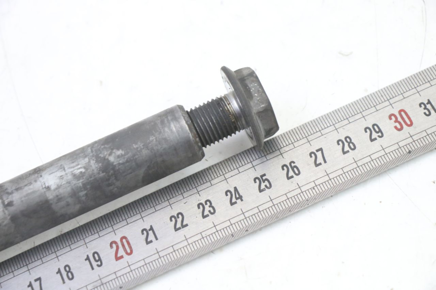 photo de EJE RUEDA DELANTERO HONDA NTV DEAUVILLE ABS 700 (2007 - 2016) - Otra perspectiva