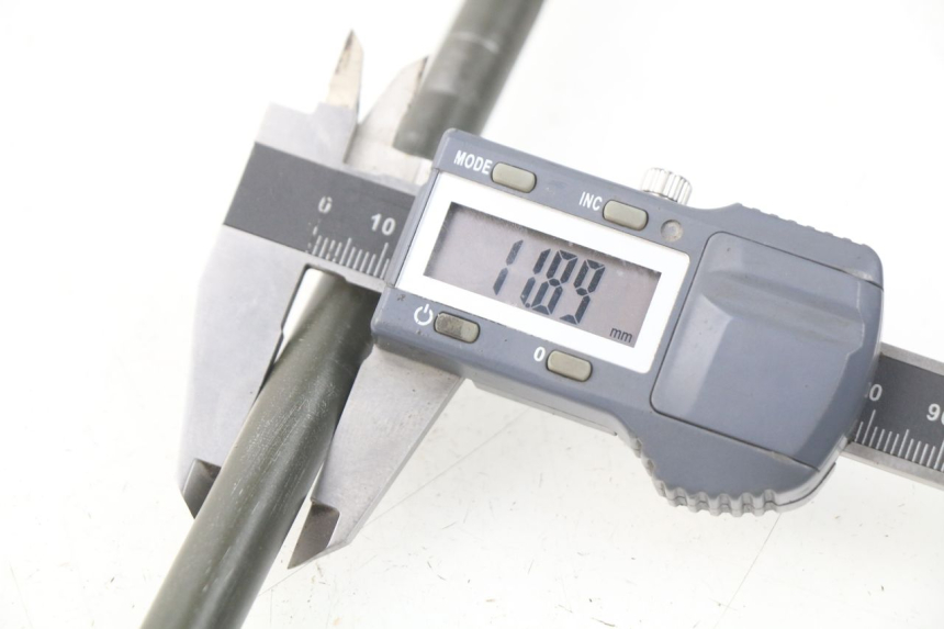 photo de EJE RUEDA DELANTERO SYM ORBIT 2 4T 50 (2008 - 2017) - Otra perspectiva