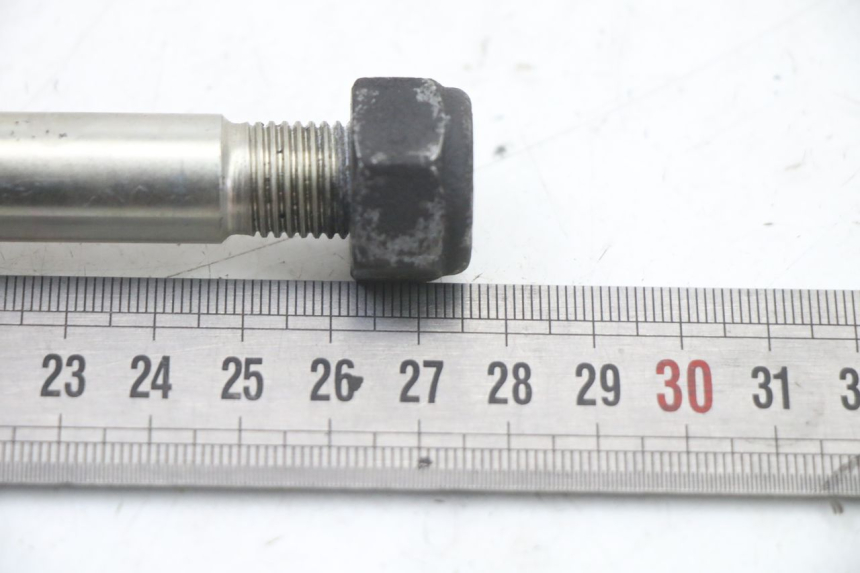 photo de EJE RUEDA DELANTERO PEUGEOT SATELIS 125 (2013 - 2018) - Otra perspectiva