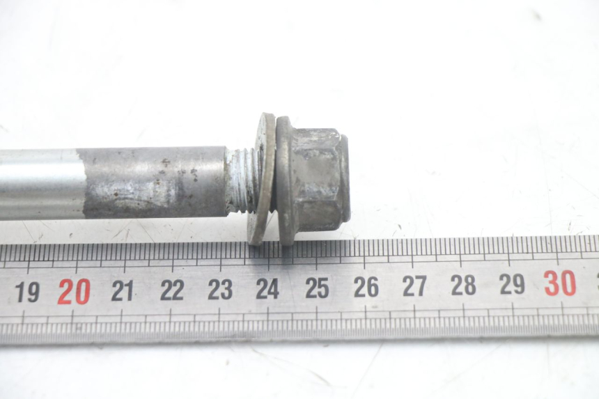 photo de EJE RUEDA DELANTERO PEUGEOT SPEEDFIGHT 3 LC 2T 50 (2009 - 2015) - Otra perspectiva