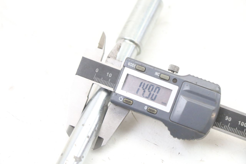 photo de EJE RUEDA DELANTERO PIAGGIO NRG POWER PUREJET 50 (2018 - 2021) - Vista general del producto