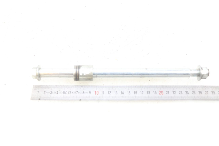 photo de EJE DE LA RUEDA DELANTERA YAMASAKI RAPTOR 50 (2013 - 2018) - Otra perspectiva