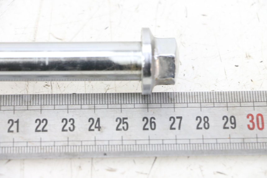 photo de EJE RUEDA DELANTERO REGAL RAPTOR RAXTER 2 125 (2007 - 2015) - Otra perspectiva