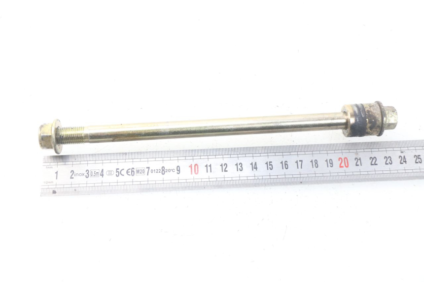 photo de EJE RUEDA DELANTERO TNT MOTOR ROMA 12' 2T 50 (2007 - 2018) - Zoom estado de uso