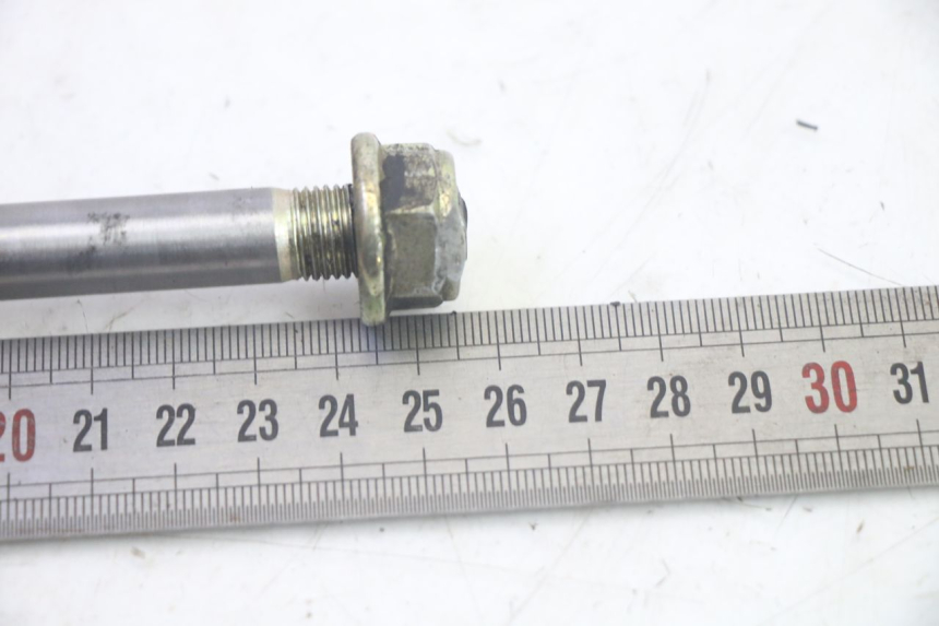 photo de EJE RUEDA DELANTERA DAELIM S1 125 (2007 - 2016) - Otra perspectiva