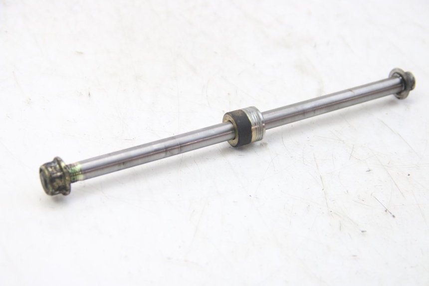 photo de EJE DE LA RUEDA DELANTERA DAELIM S3 125 (2010 - 2017) - Vista principal