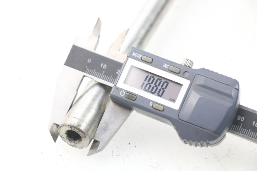 photo de EJE RUEDA DELANTERO PEUGEOT SATELIS 300 (2012 - 2015) - Otra perspectiva