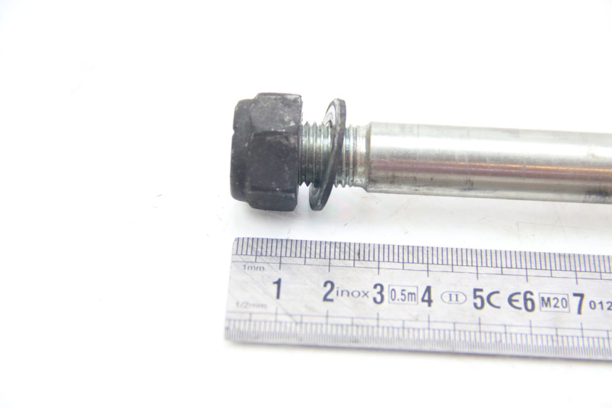 photo de EJE DE LA RUEDA DELANTERA PEUGEOT SATELIS 125 (2006 - 2009) - Otra perspectiva