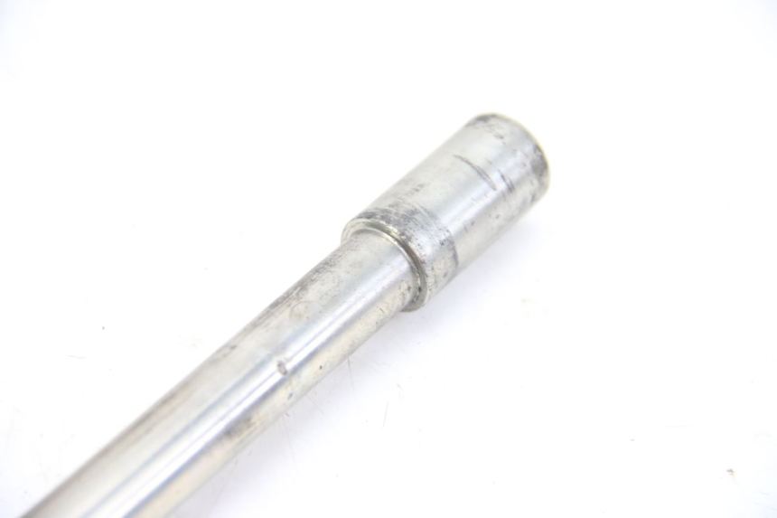 photo de EJE DE LA RUEDA DELANTERA PEUGEOT SATELIS 125 (2006 - 2009) - Marcados y referencias originales