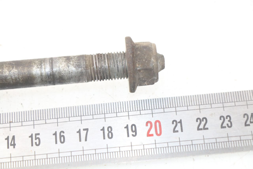 photo de EJE RUEDA DELANTERO PEUGEOT SC 50 (1988 - 1992) - Zoom estado de uso