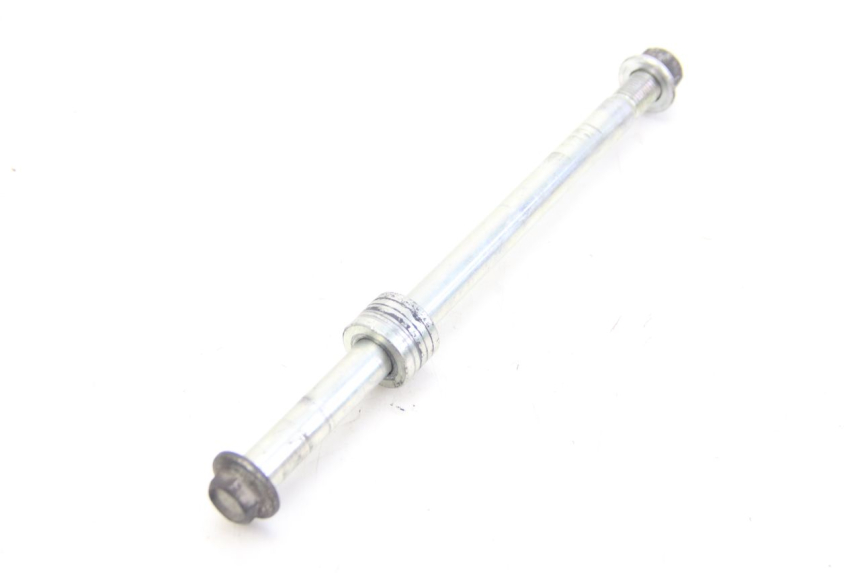 photo de EJE DE LA RUEDA DELANTERA SUZUKI SIXTEEN 125 (2008 - 2010) - Detalle de la pieza