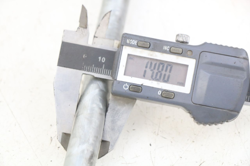 photo de EJE DE LA RUEDA DELANTERA PEUGEOT SPEEDFIGHT 3 AIR 50 (2009 - 2015) - Detalle de la pieza