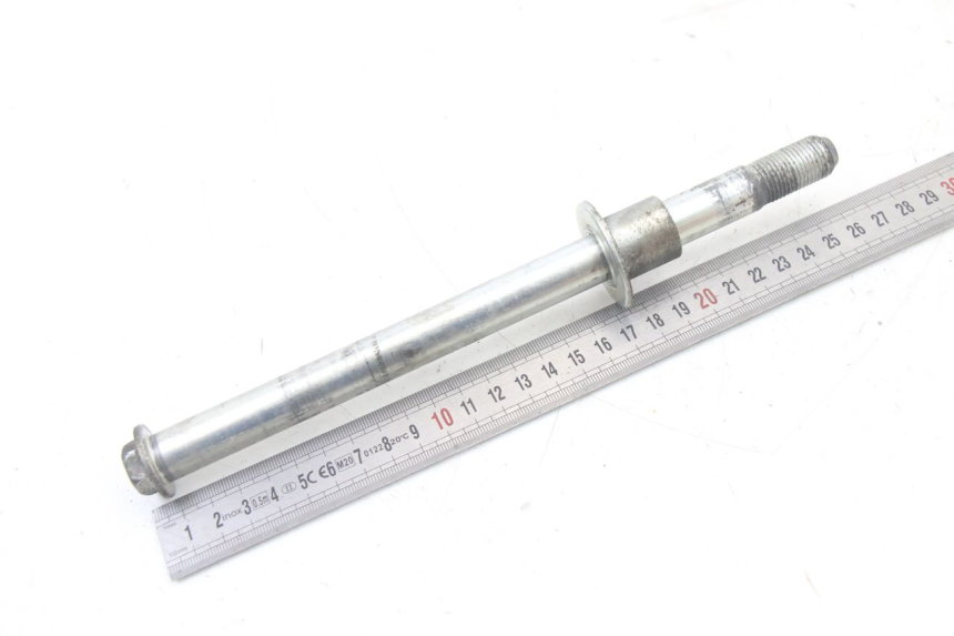 photo de EJE DE LA RUEDA DELANTERA SUZUKI GSF S BANDIT 600 (2000 - 2004) - Detalle de la pieza