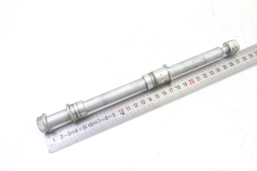 photo de EJE DE LA RUEDA DELANTERA APRILIA SXR 50 (2021 - 2023) - Zoom estado de uso