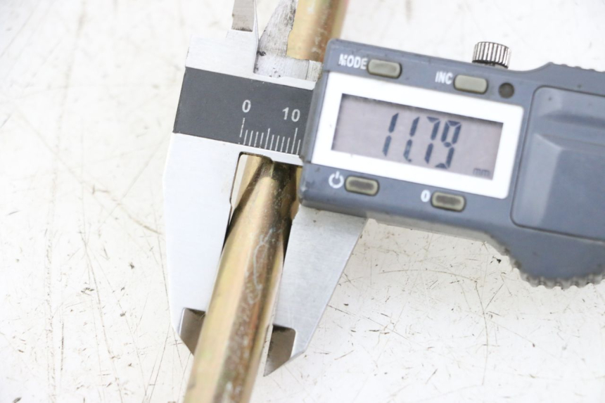 photo de EJE RUEDA DELANTERO TNT MOTOR BOSTON 4T 50 (2018 - 2025) - Detalle de la pieza