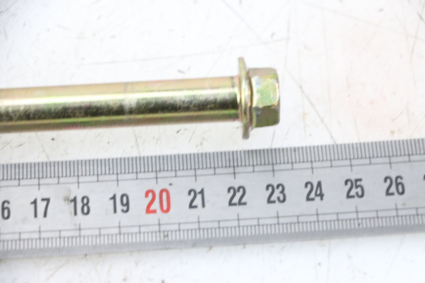 photo de EJE RUEDA DELANTERO TNT MOTOR BOSTON 4T 50 (2018 - 2025) - Zoom estado de uso