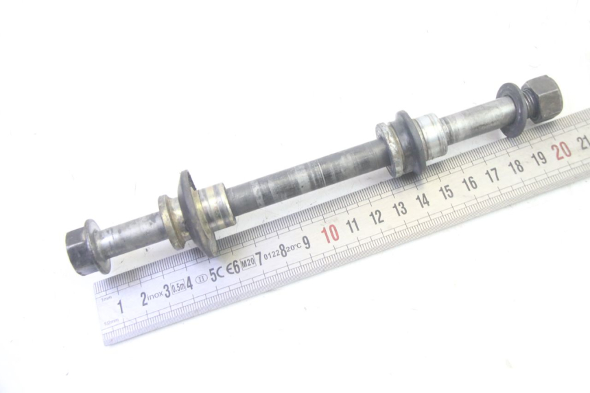 photo de EJE RUEDA DELANTERO YAMAHA TTR 125 (2000 - 2020) - Zoom estado de uso