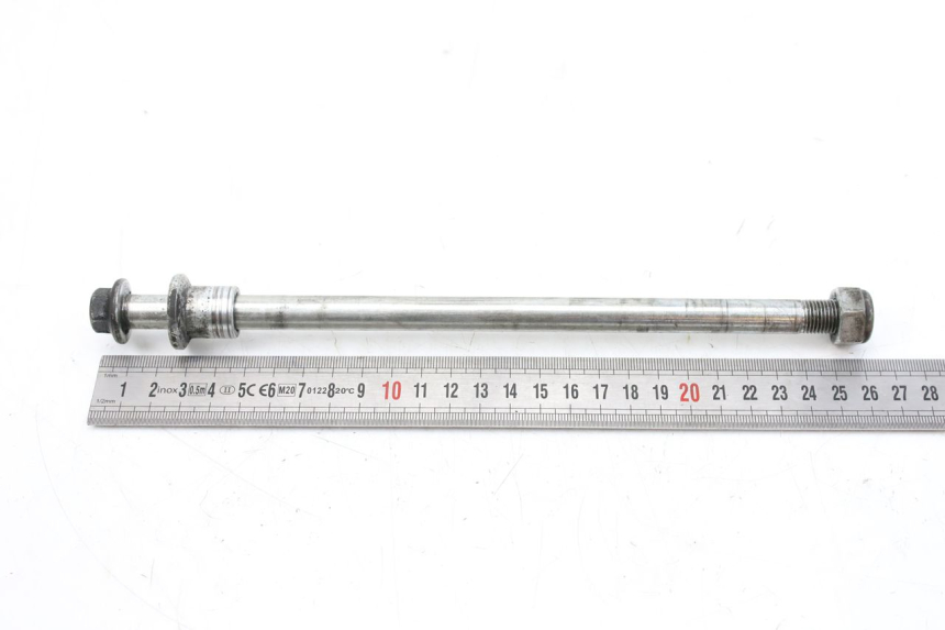 photo de EJE DE LA RUEDA DELANTERA SUZUKI UH BURGMAN 125 (2002 - 2006) - Otra perspectiva