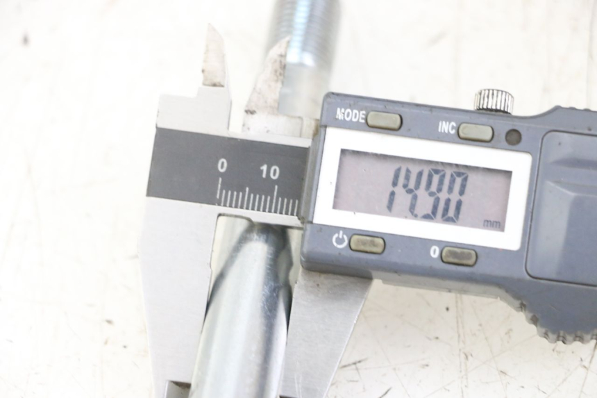 photo de EJE RUEDA DELANTERO VENT DERAPAGE 50 (2018 - 2023) - Detalle de la pieza