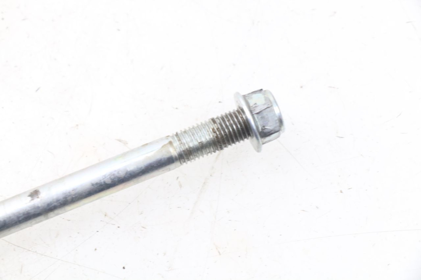 photo de EJE RUEDA DELANTERO JM MOTORS VIPER 4T 50 (2015 - 2022) - Zoom estado de uso