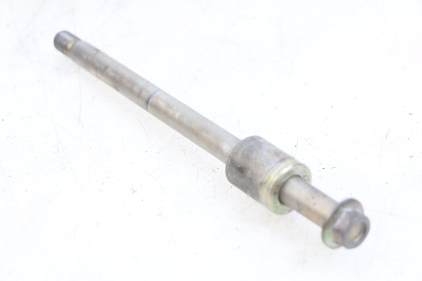 photo de EJE DE LA RUEDA DELANTERA DAELIM VL DAYSTAR 125 (2000 - 2011) - Zoom estado de uso