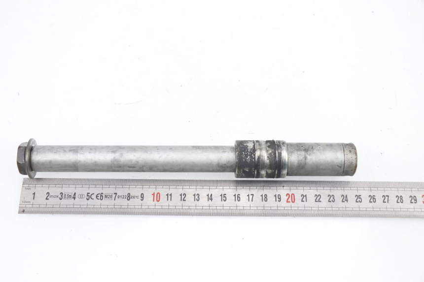 photo de EJE RUEDA DELANTERO HONDA VTR F FIRESTORM 1000 (1997 - 2001) - Primer plano técnico