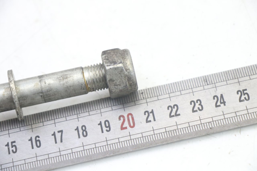 photo de EJE RUEDA DELANTERO YAMAHA WHY 50 (1998 - 2000) - Zoom estado de uso