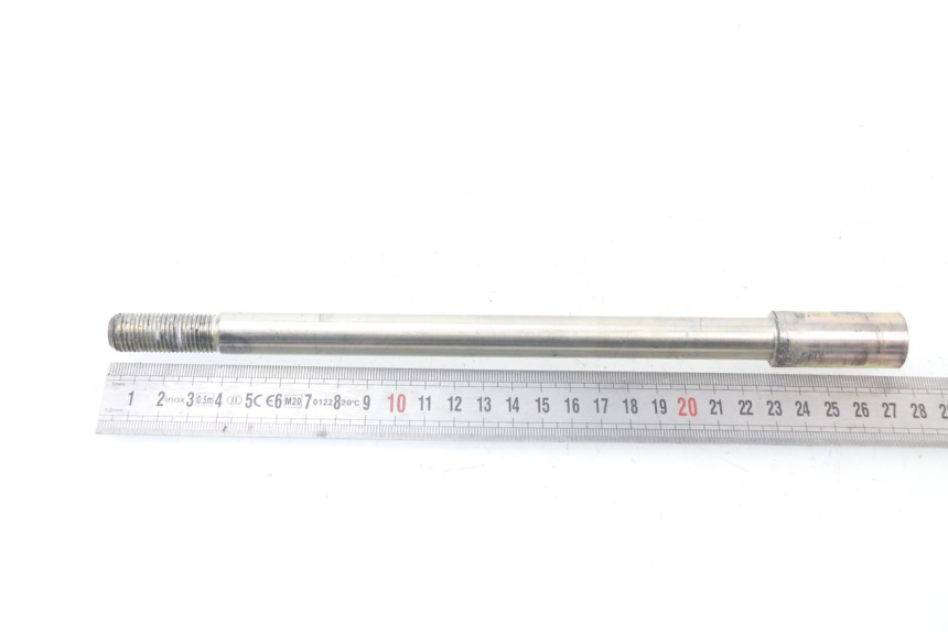 photo de EJE RUEDA DELANTERO YAMAHA XMAX X-MAX ABS 125 (2014 - 2016) - Primer plano técnico